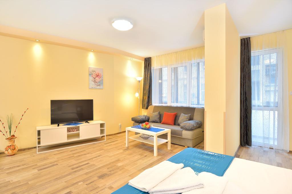 Central Studio #2 Бургас Экстерьер фото